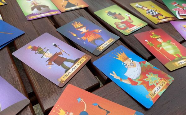 spící královny deluxe mraky hraček