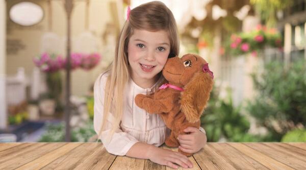 Interaktivní pejsek Lucy Sing and Dance